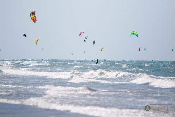 Ecodownwind: um dos eventos mais esperados pelos amantes do kitesurfe movimenta o litoral do Piauí neste fim de semana.(Imagem:Moisés Saba)