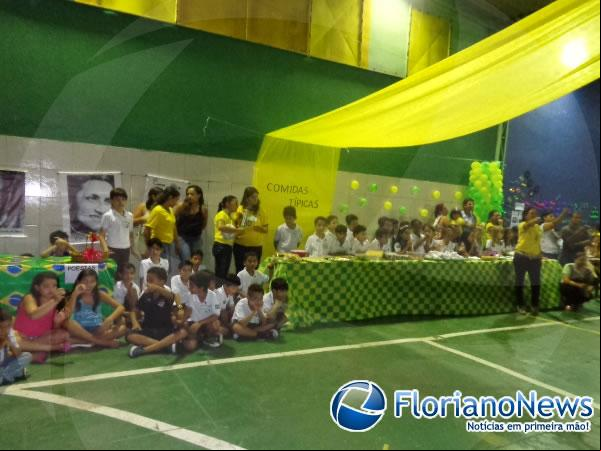 Escola Pequeno Príncipe realizou Feira de Conhecimentos.(Imagem:FlorianoNews)