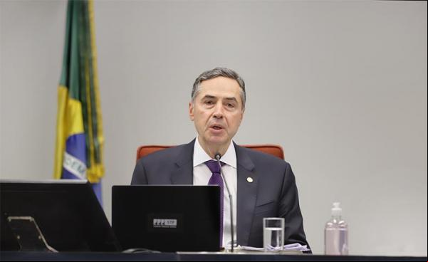 Assim, a inelegibilidade não pode ultraar oito anos. Antes, se o político fosse condenado a 5 anos, com mais 8 de inelegibilidade, só poderia disputar a eleição após 13 anos. C(Imagem:Reprodução)