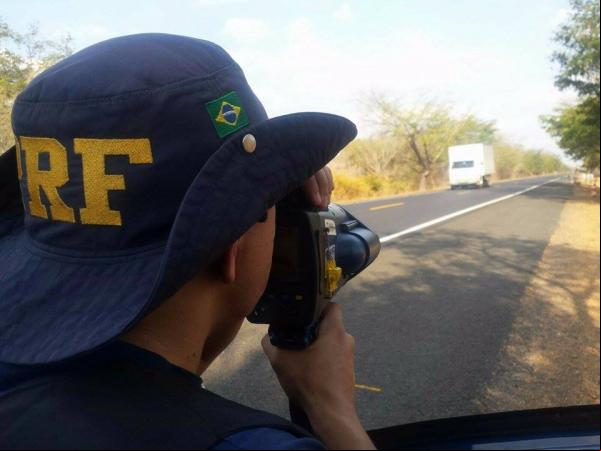 Operação Integrada PRF flagra 92 veículos com excesso de velocidade.(Imagem:PRF)