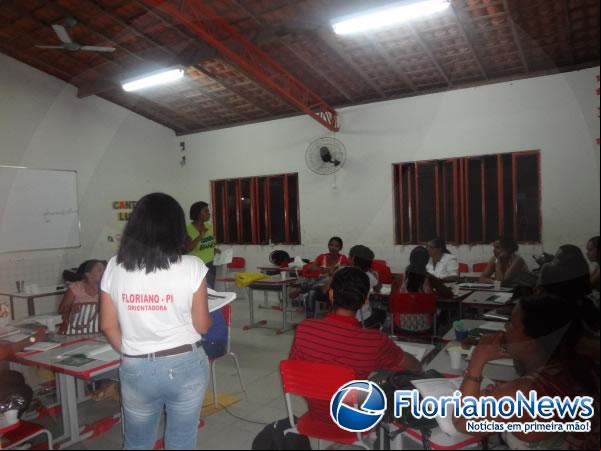 Professores da rede municipal participaram de encontro de formação do PNAIC.(Imagem:FlorianoNews)