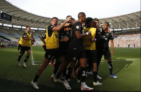 Botafogo comemora gol sobre o Fluminense.(Imagem:Vitor Silva/Botafogo)