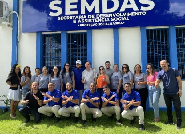 Prefeitura promove ação de corte de cabelo masculino para crianças assistidas pelos CRAS.(Imagem:Secom)