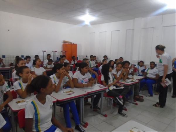 Escola Municipal Arêa Leão recebe palestra da Eletrobrás sobre eficiência energética.(Imagem:FlorianoNews)