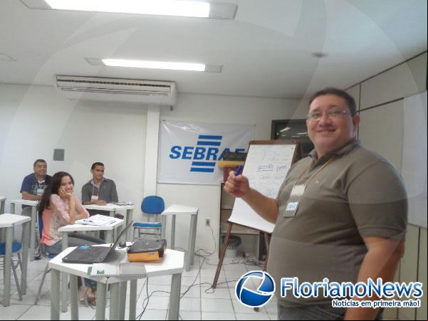 Microempreendedores participam de palestra sobre Planejamento Estratégico.(Imagem:FlorianoNews)