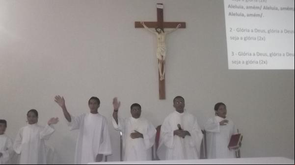 Missa de Páscoa encerrou Semana Santa com igrejas lotadas em Floriano e Barão de Grajaú.(Imagem:FlorianoNews)