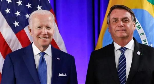 Bolsonaro nega que pediu apoio de Joe Biden para enfrentar Lula nas eleições 2022.(Imagem:Alan Santos / PR)