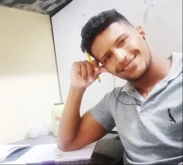 Estudante Thiago Mayson Barbosa suspeito do crime.(Imagem:Arquivo pessoal)