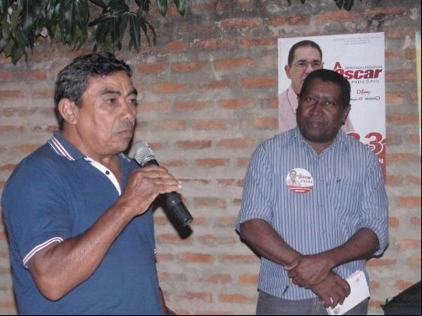 Oscar Procópio realiza palestra no bairro Taboca, em Floriano.(Imagem:Assessoria de Comunicação)