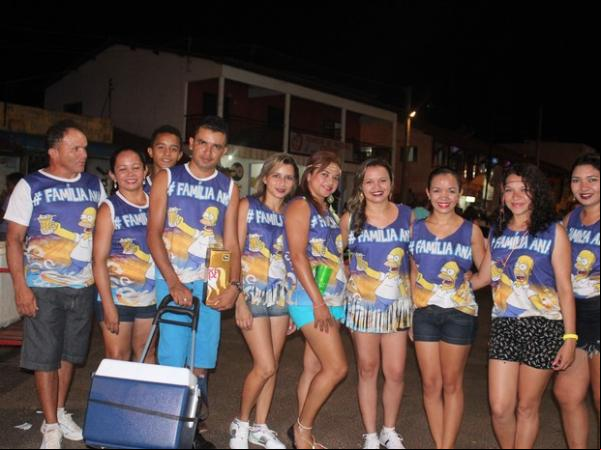 Família cria bloco de carnaval para homenagear o avô.(Imagem:Catarina Costa/G1)