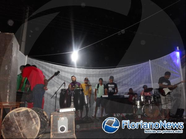 Moradores comemoraram o 3º aniversário do Conjunto Habitacional José Pereira.(Imagem:FlorianoNews)
