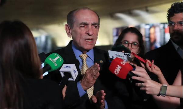 Relator, senador Marcelo Castro.(Imagem:Lula Marques/Agência Brasil)