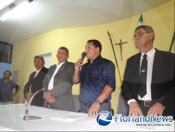 Emoção e comoção marca sessão especial e sepultamento do Secretário Gonzaga Carvalho. (Imagem:FlorianoNews)