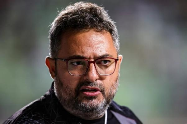 Alexandre Mattos, diretor de futebol do Athletico.(Imagem:Gilson Junio/AGIF)