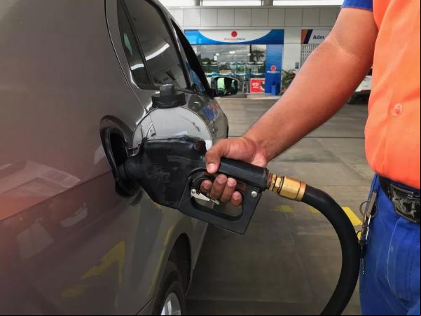 Operação flagrou irregularidades em 10 bombas, nos 22 postos visitados em Teresina.(Imagem: Alan Chaves/g1 )