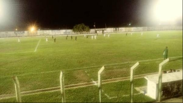 Amistoso entre Atletas do Futuro e Sampaio Corrêa termina com empate em Floriano.(Imagem:FlorianoNews)