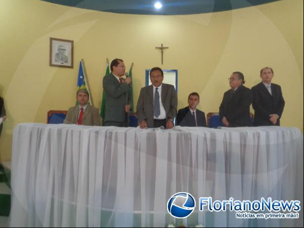 Vereador Carlos Antônio toma posse como presidente da Câmara de Floriano.(Imagem:FlorianoNews)