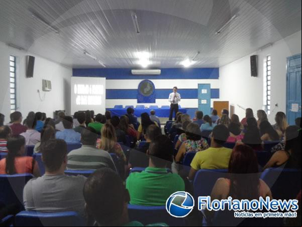 Parceiros realizam palestra motivacional em Floriano.(Imagem:FlorianoNews)