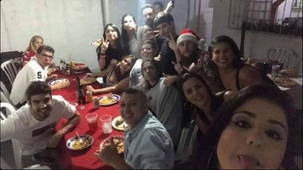Caio Castro celebrou o Natal em família(Imagem:Reprodução/Instagram)
