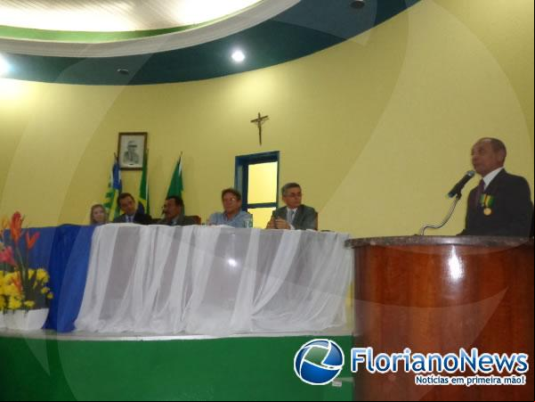 Medalha do Mérito Agrônomo Parentes é concedida ao Repórter Amarelinho e ao Prof. Luiz Paulo.(Imagem:FlorianoNews)