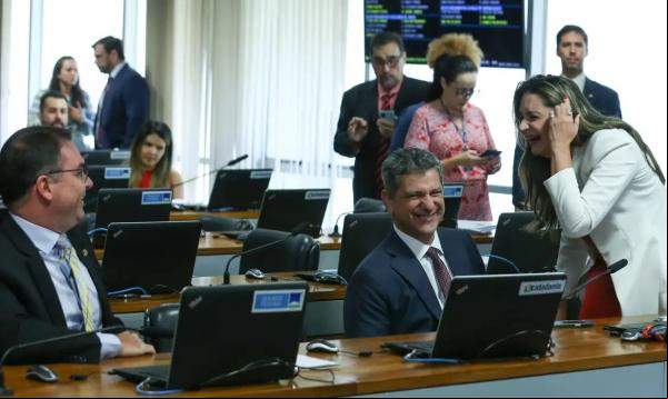 Projeto segue para análise da Comissão de Educação e Cultura.(Imagem:Lula Marques/ Agência Brasil)