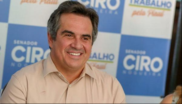 Ciro elogia Bonfim e diz que Firmino fará anúncio até final de janeiro(Imagem:RobertaAline/florianonews.piauiconectado.com)