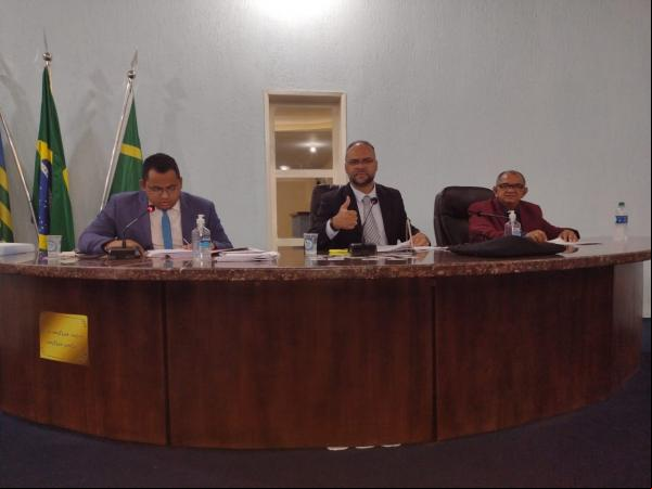 Câmara Municipal aprovou quatro projetos de lei durante terceira sessão da primeira quinzena do mês.(Imagem:FlorianoNews)