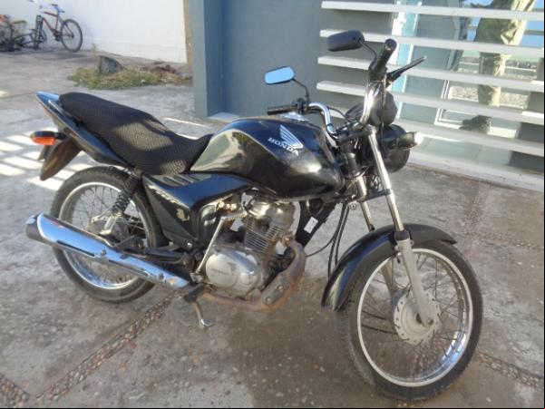 PM recupera motocicleta abandonada em Floriano.(Imagem:FlorianoNews)