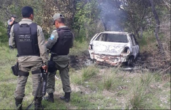 Corpo carbonizado é encontrado em porta-malas de carro no Piauí.(Imagem:Realidade em Foco)