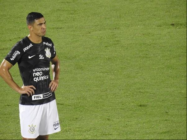 Balbuena em São Bernardo x Corinthians(Imagem: Marcelo Braga )
