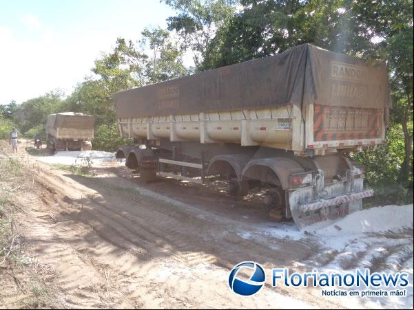 Assaltantes rendem motorista e roubam pneus de carreta em Floriano.(Imagem:FlorianoNews)