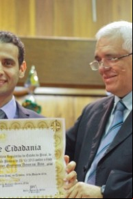 Médico goiano recebe título de cidadania piauiense.(Imagem:Alepi)