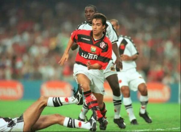 Rodrigo Mendes em agem pelo Flamengo.(Imagem:Reprodução)