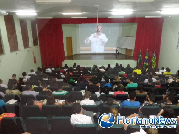 IFPI - Campus Floriano realizou Curso de Aperfeiçoamento em Matemática.(Imagem:FlorianoNews)