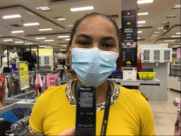 Jaqueline Santos, chefe do setor de confecções.(Imagem:FlorianoNews)