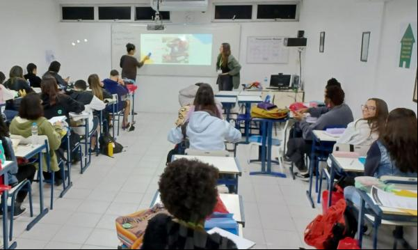Preparatórios oferecem aulas gratuitas ou a preços íveis.(Imagem:PHI/Divulgação)
