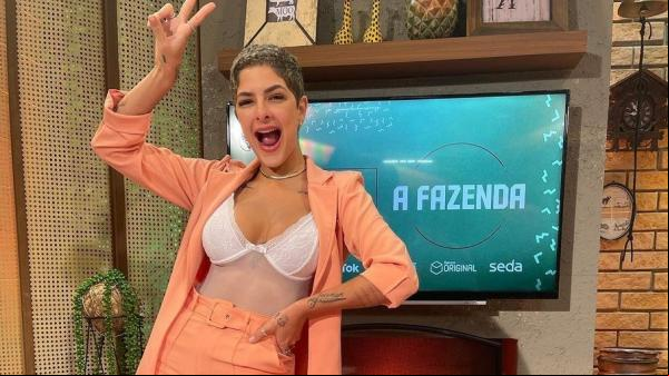 Com Covid- Lary Bottino é barrada na Record e vai com as amigas pra balada(Imagem:Reprodução)