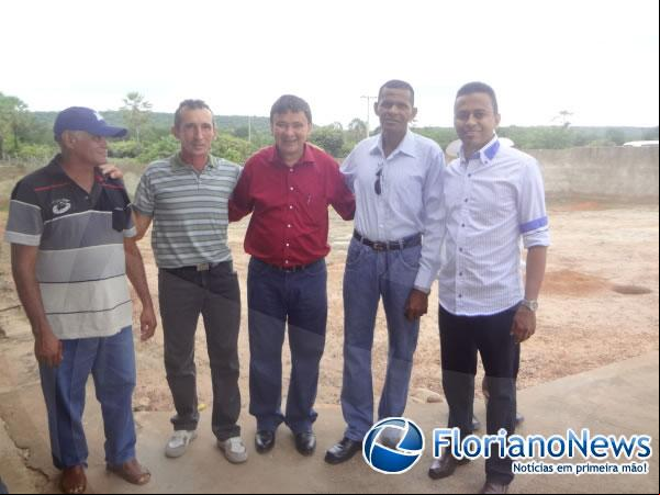 São Francisco do Piauí inaugura escola modelo com presença de autoridades.(Imagem:FlorianoNews)