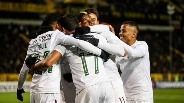Tricolores comemoram um dos gols de Yony.(Imagem:Lucas Merçon/Fluminense FC)