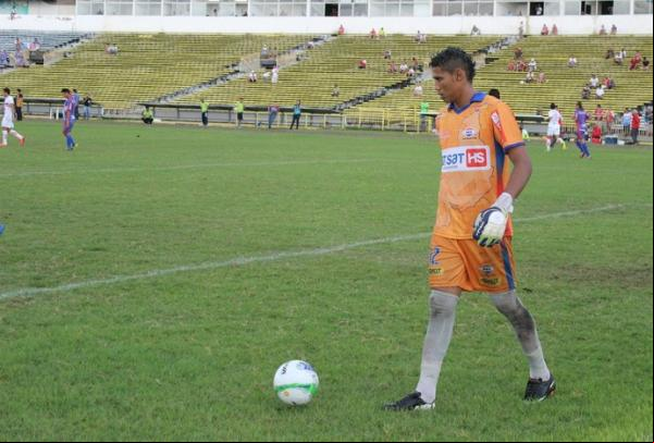 Lucas lamentou gol no fim, mas fez questão de celebrar vaga à semifinal.(Imagem:Abdias Bideh/GloboEsporte.com)
