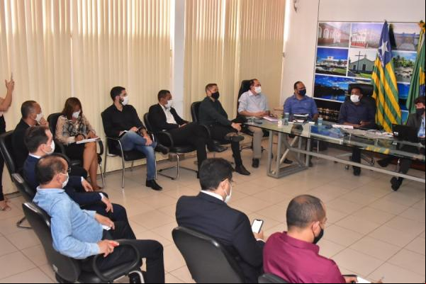 Superintendência da CEF apresenta projetos e busca parcerias com Floriano(Imagem:SECOM)