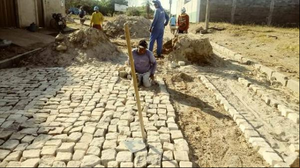 Obras de implantação de pavimentação poliédrica têm início em Floriano.(Imagem:FlorianoNews)