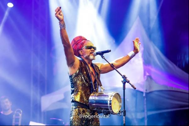 Carlinhos Brown é uma das atrações do CarnaSal.(Imagem:Rogério Vital)