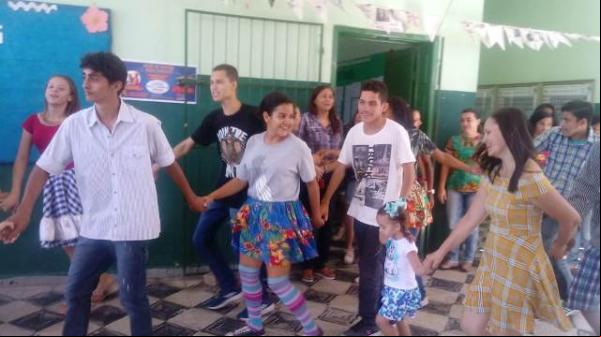 Osvaldo da Costa e Silva realiza festa junina em Floriano.(Imagem:FlorianoNews)