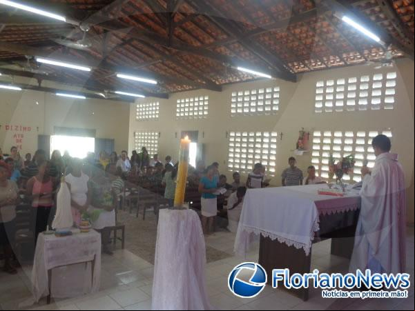 Lions Clube de Floriano promoveu missa em homenagem ao Dia das Mães.(Imagem:FlorianoNews)