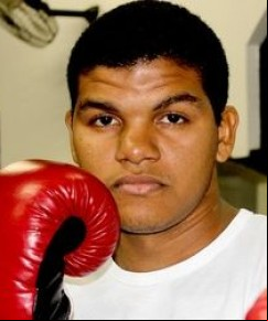 Cosmo Samuel, de apenas 18 anos, deveria ter sido um dos lutadores do PI.(Imagem:Josiel Martins)