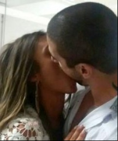 Nicole Bahls é flagrada aos beijos com ex-BBB.(Imagem:Divulgação)