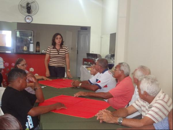 Vereadora Ana Cleide lançou pré-candidatura para prefeitura de Floriano.(Imagem:FlorianoNews)