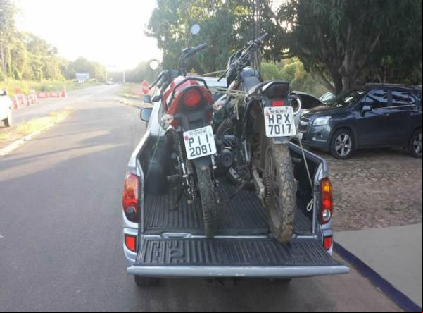 PRF prende assaltante e recupera duas motos roubadas numa só ação.(Imagem:NUCOM/PRF/PI)