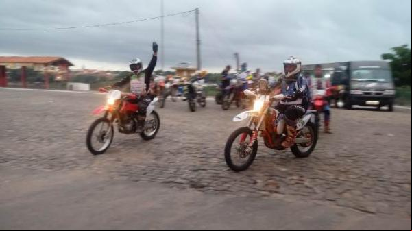 Trilhas rápidas a caminho de Floriano são destaque no primeiro dia das Motos no Rally Piocerá.(Imagem:FlorianoNews)